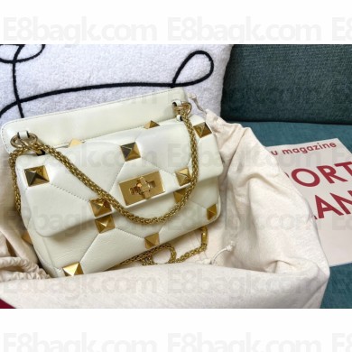 valentino MEDIUM ROMAN STUD THE SHOULDER BAG IN NAPPA WITH CHAIN white 2022