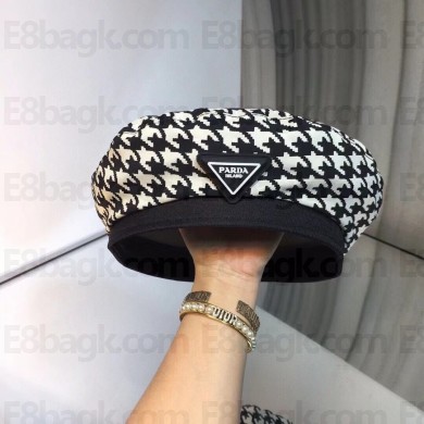 Prada Houndstooth beret in white/black  Ph002