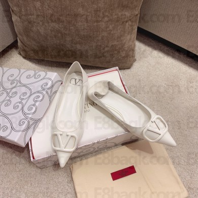 Valentino Calfskin Flat shoes in white  Vs036