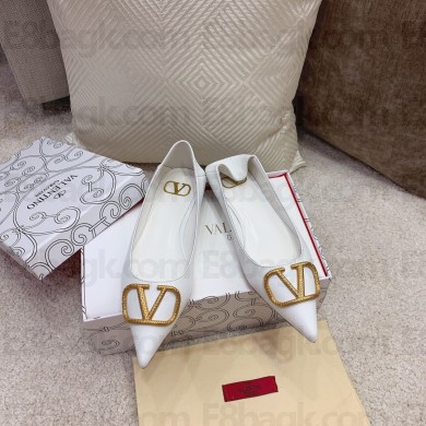 Valentino Calfskin Flat shoes in white  Vs041