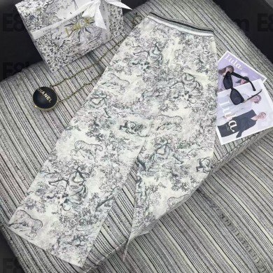 Dior pants with Animal print white / grey 2025