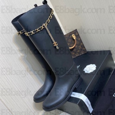 Chanel Sheepskin pad feet Metal decoration Rain boots in Black Cs037