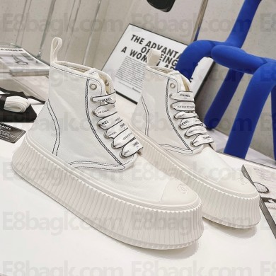 Chanel Denim upper cowhide lining biscuit shoes in White Cs117