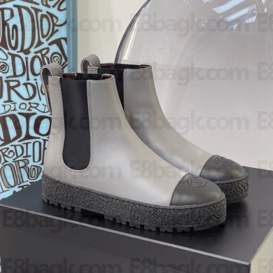 Chanel Calfskin Chelsea booties in gary/black   Cs201