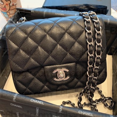 Chanel Caviar grained calfskin Classic Flap bag in black WITH SILVER HARDWARE A01115(ORIGINAL QUALITY)