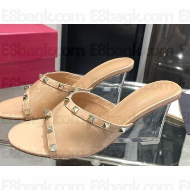 Valentino Garavani rockstud patent leather Sandals beige 2025