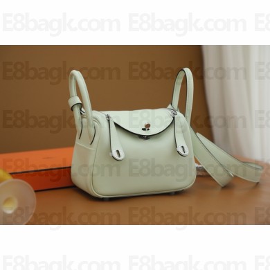 Hermes Mini Lindy 19cm Bag in original swift leather vert fizz with silver hardware(handmade)