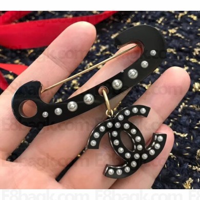 Chanel Acrylic Pin Brooch with CC Pendant Black/Pearly White/Gold 2018