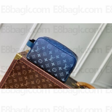 Louis vuitton Locker Dopp Kit M11559 2024