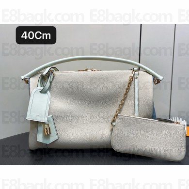 LOUIS VUITTON Speedy Bandoulière 40 bag white 2025 FW RUNWAY