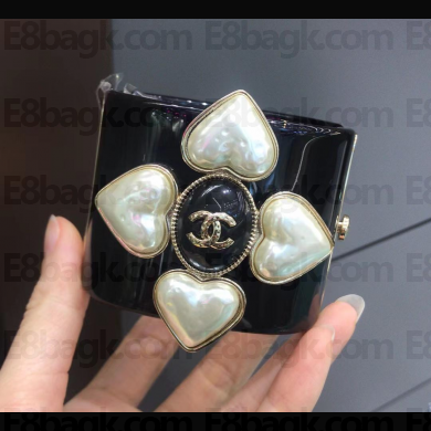 CHANEL Metal & Resin CUFF AB7516