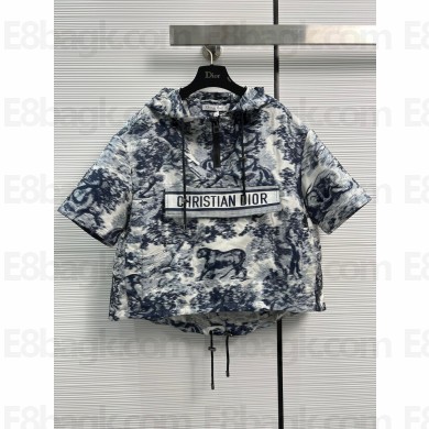 DIOR Ecru and Blue Toile de Jouy Sauvage Chiné Technical Taffeta Jacquard Short-Sleeved Hooded Short Anorak 2023