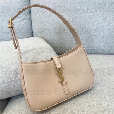 Saint Laurent le 5 à 7 Hobo Bag in Leather 657228 beige