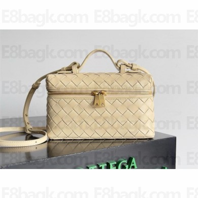Bottega Veneta Intrecciato leather BANG BANG vanity case BEIGE 2024