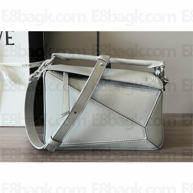 LOEWE Small Puzzle bag in in classic calfskin gray 2024
