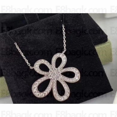 Van Cleef & Arpels Flowerlace Pendant Nacklace