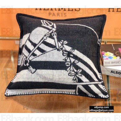 Hermes Pillow 50x50cm H19