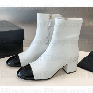 chanel Ankle Boot In Black And White Leather 2024
