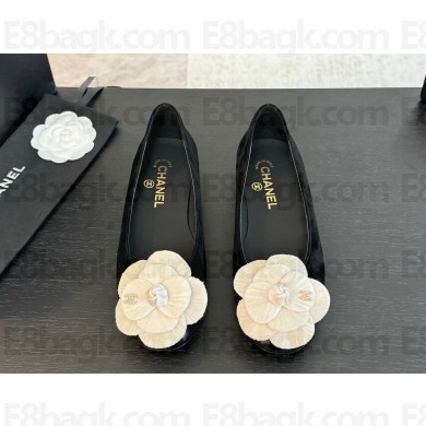Chanel velvet camellia pumps suede black/white 2024