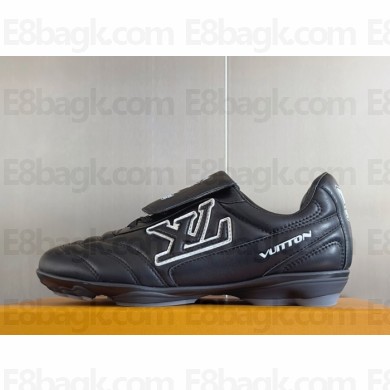 Louis Vuitton women/men 1AHAI4 LV Footprint Soccer Sneaker black Plain calf leather 2025
