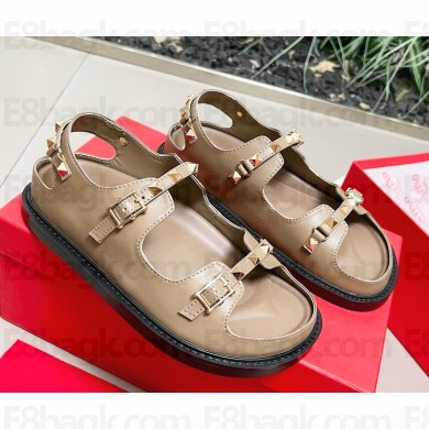 Valentino Garavani rockstud CALFSKIN SANDAL flat beige 2025