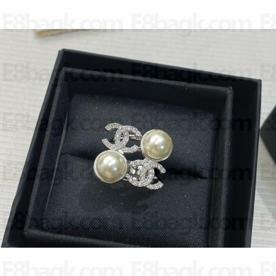 Chanel ring Metal, Glass Pearls & Strass Silver, Pearly White & Crystal 2025