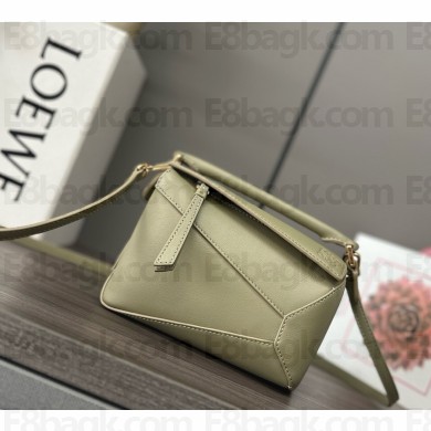 loewe Mini Puzzle Edge bag in classic calfskin Light Pear 2025