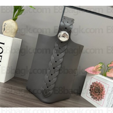 loewe medium Pebble Bucket bag in smooth calfskin grey 2025