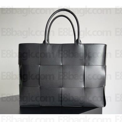 Bottega Veneta Arco Large Leather Tote black 2025