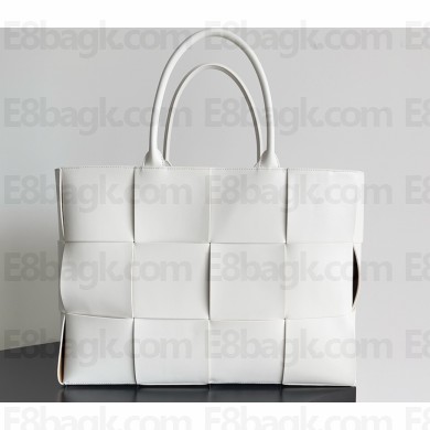 Bottega Veneta Arco Large Leather Tote white 2025