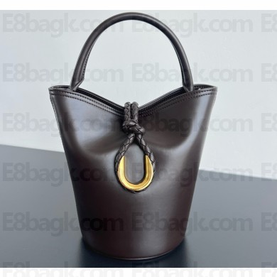 Bottega Veneta Small Liberta Bucket Cross-body bucket bag in smooth calf leather Fondant 2025