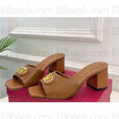 Valentino Garavani VLogo SIGNATURE SLIDE SANDAL IN CALFSKIN brown heel 2cm / 6cm 2025