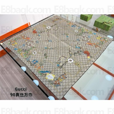 Gucci Printed silk twill carré 777066 Multicolor Gucci animal and floral print brown silk twill 2025 (TOP QUALITY)