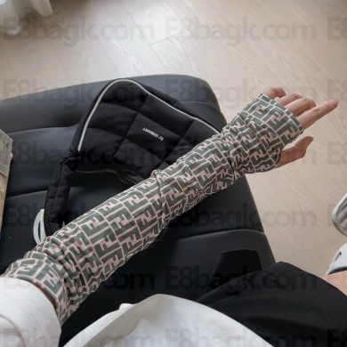 Fendi Ice silk sleeves 061603 2025