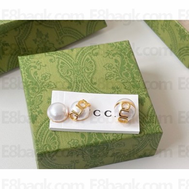 Gucci stud earrings with half pearl in light gold-toned 2025
