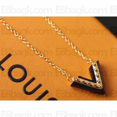 Louis Vuitton Essential V Pendant Necklace Black 2018