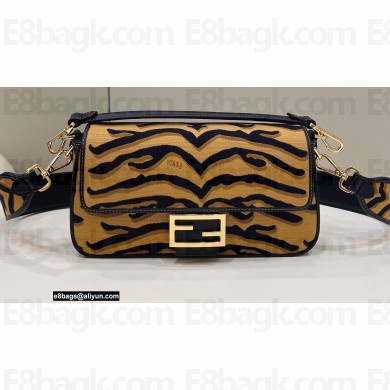 Fendi Tiger motif fabric Medium Baguette Bag 2022