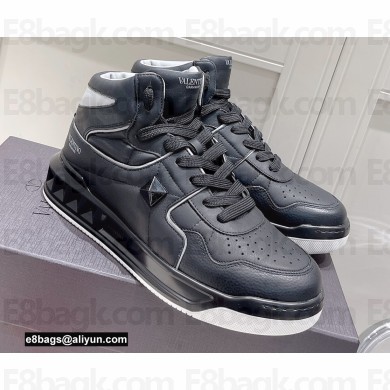 Valentino Mid-Top ONE STUD Sneakers 06 2022
