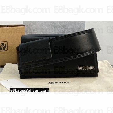 Jacquemus Le Carinu logo-plaque shoulder bag 2079 Black