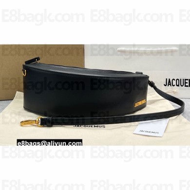 Jacquemus Le Bomba logo-plaque leather shoulder bag 2067 Black