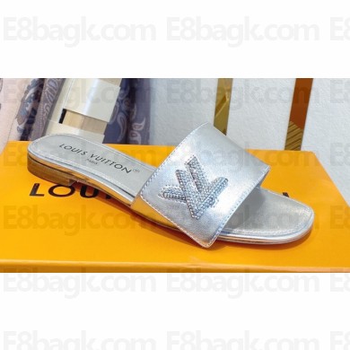 Louis Vuitton Shake Flat Mules in Metallic lambskin Silver 2023