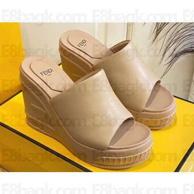 Fendi Leather platform 8.5cm Slides Apricot 2023