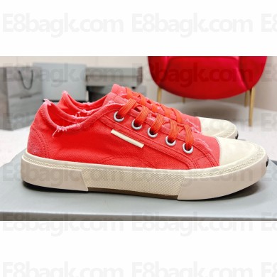 Balenciaga Paris Low Top Women/Men Sneakers in destroyed cotton and rubber 02 2023