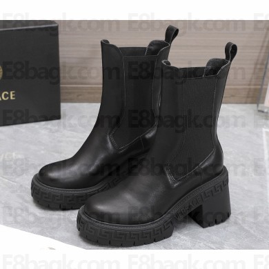 Versace Calfskin Chelsea Boots Black 2023
