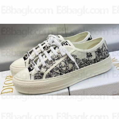 DIOR Walk'n'Dior Low Top Sneakers in White and Black Embroidered Cotton with Toile de Jouy Voyage Motif 2023