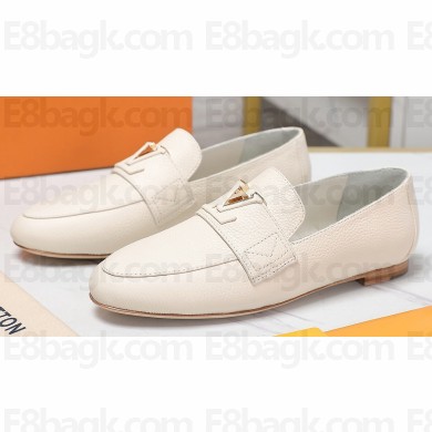 Louis Vuitton Grained calf leather LV Capri Loafers White 2023