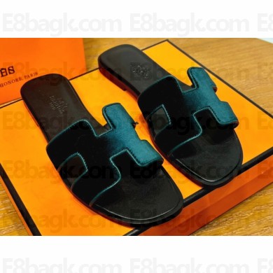 Hermes Oran sandals Green in velvet with iconic "H" cut-out details Top Quality 2024