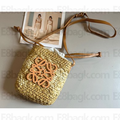 Cheap Sale Loewe Raffia Straw and Leather Anagram Bucket bag Beige 2024