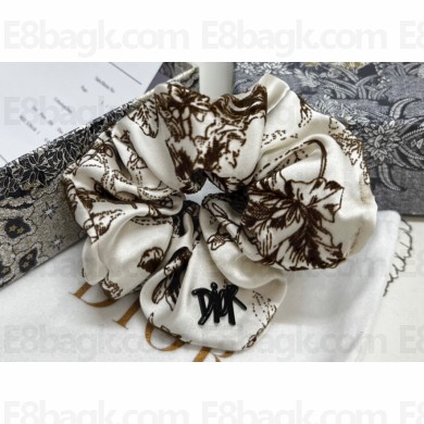 Dior Scrunchy Hair accessory 01 2024