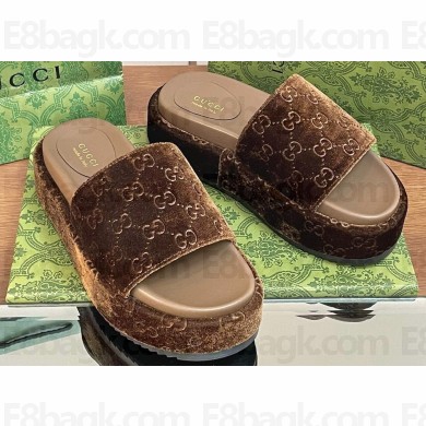 Gucci GG platform slide sandals 01 2024 